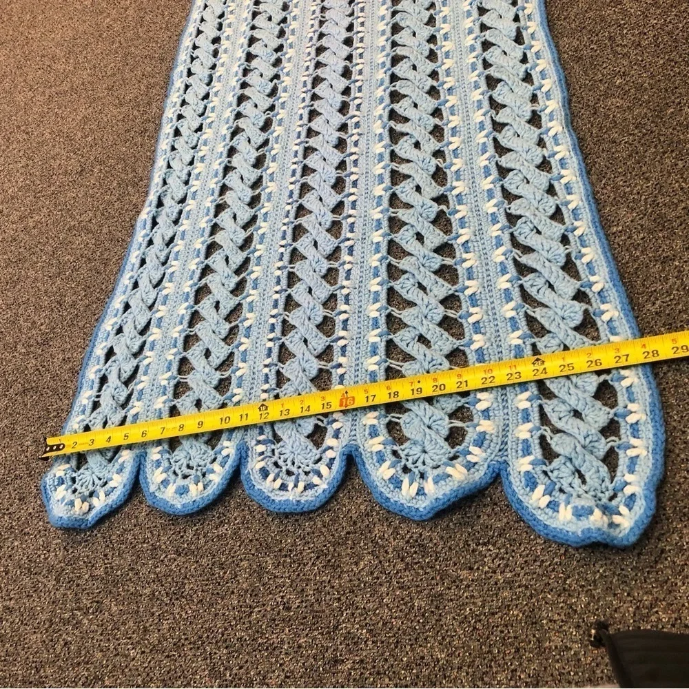 Vtg Hand Crochet Afghan Lap Baby Blanket Throw Scalloped Edge Blues & White